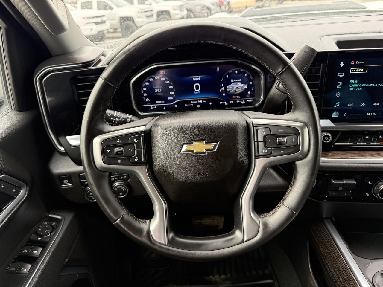 2025 Chevrolet Silverado 1500 LT LIFT/WHEEL/TIRE/LEATHER PKG!! Photo