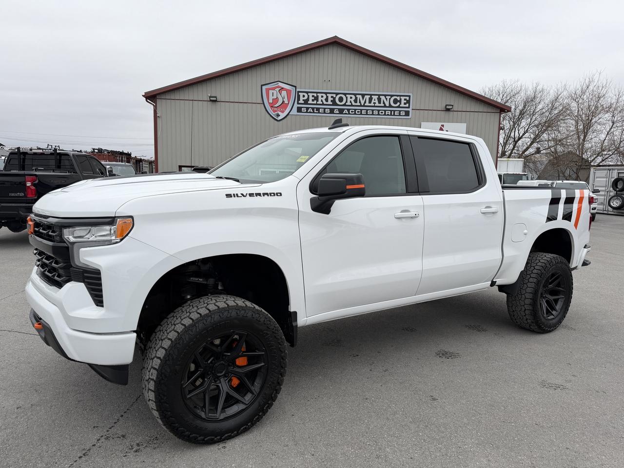 2025 Chevrolet Silverado 1500 LT LIFT/WHEEL/TIRE/LEATHER PKG!! Photo
