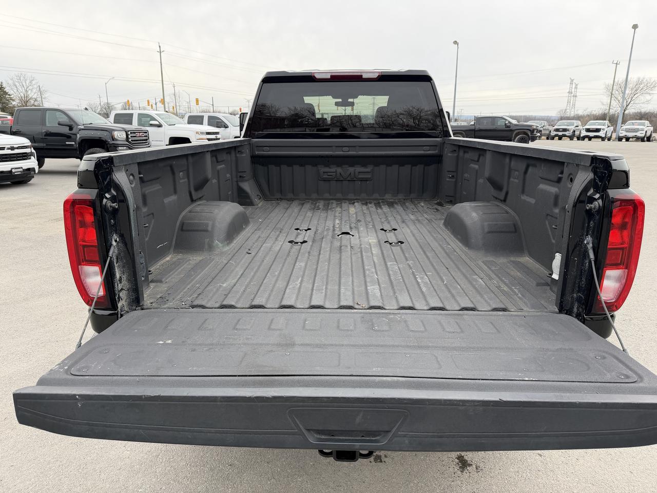 2022 GMC SIERRA 2500HD CREW LONG BOX LEVEL/WHEEL/TIRE PKG!! Photo