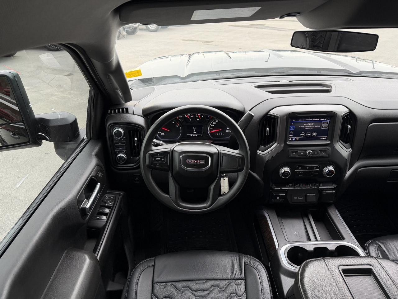 2022 GMC SIERRA 2500HD CREW LONG BOX LEVEL/WHEEL/TIRE PKG!! Photo