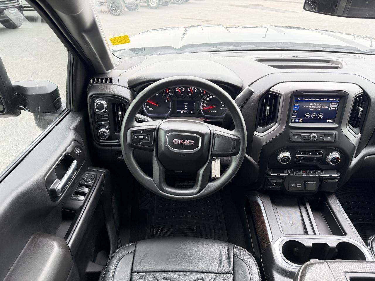 2022 GMC SIERRA 2500HD CREW LONG BOX LEVEL/WHEEL/TIRE PKG!! Photo