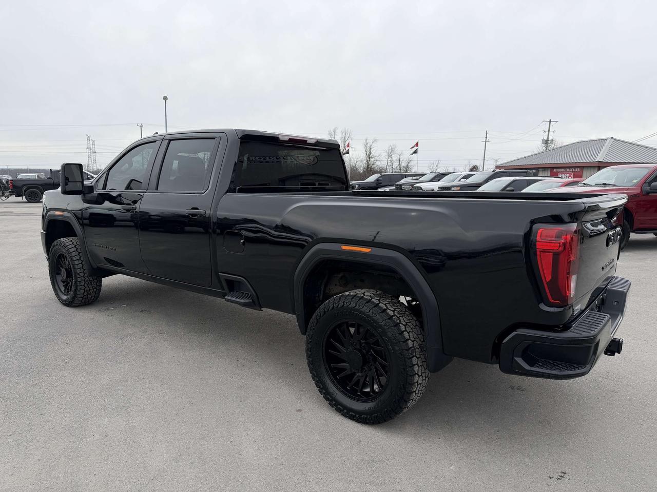 2022 GMC SIERRA 2500HD CREW LONG BOX LEVEL/WHEEL/TIRE PKG!! Photo