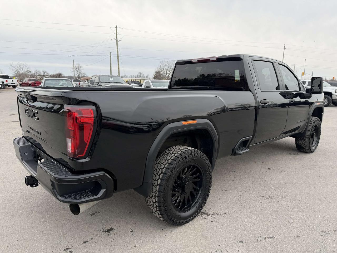 2022 GMC SIERRA 2500HD CREW LONG BOX LEVEL/WHEEL/TIRE PKG!! Photo