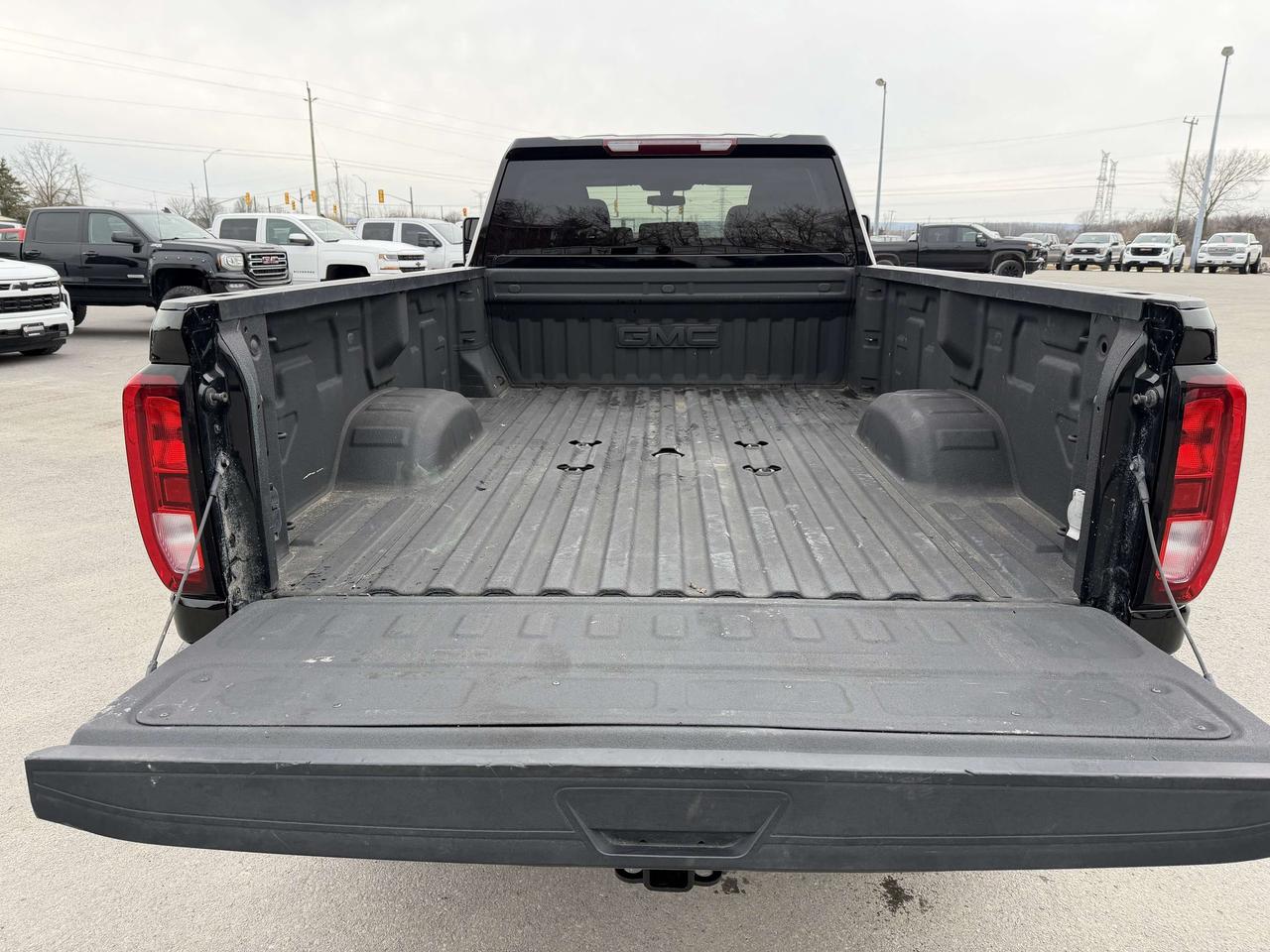 2022 GMC SIERRA 2500HD CREW LONG BOX LEVEL/WHEEL/TIRE PKG!! Photo