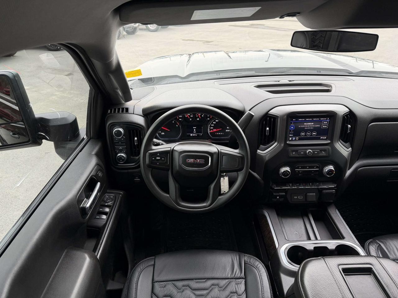 2022 GMC SIERRA 2500HD CREW LONG BOX LEVEL/WHEEL/TIRE PKG!! Photo