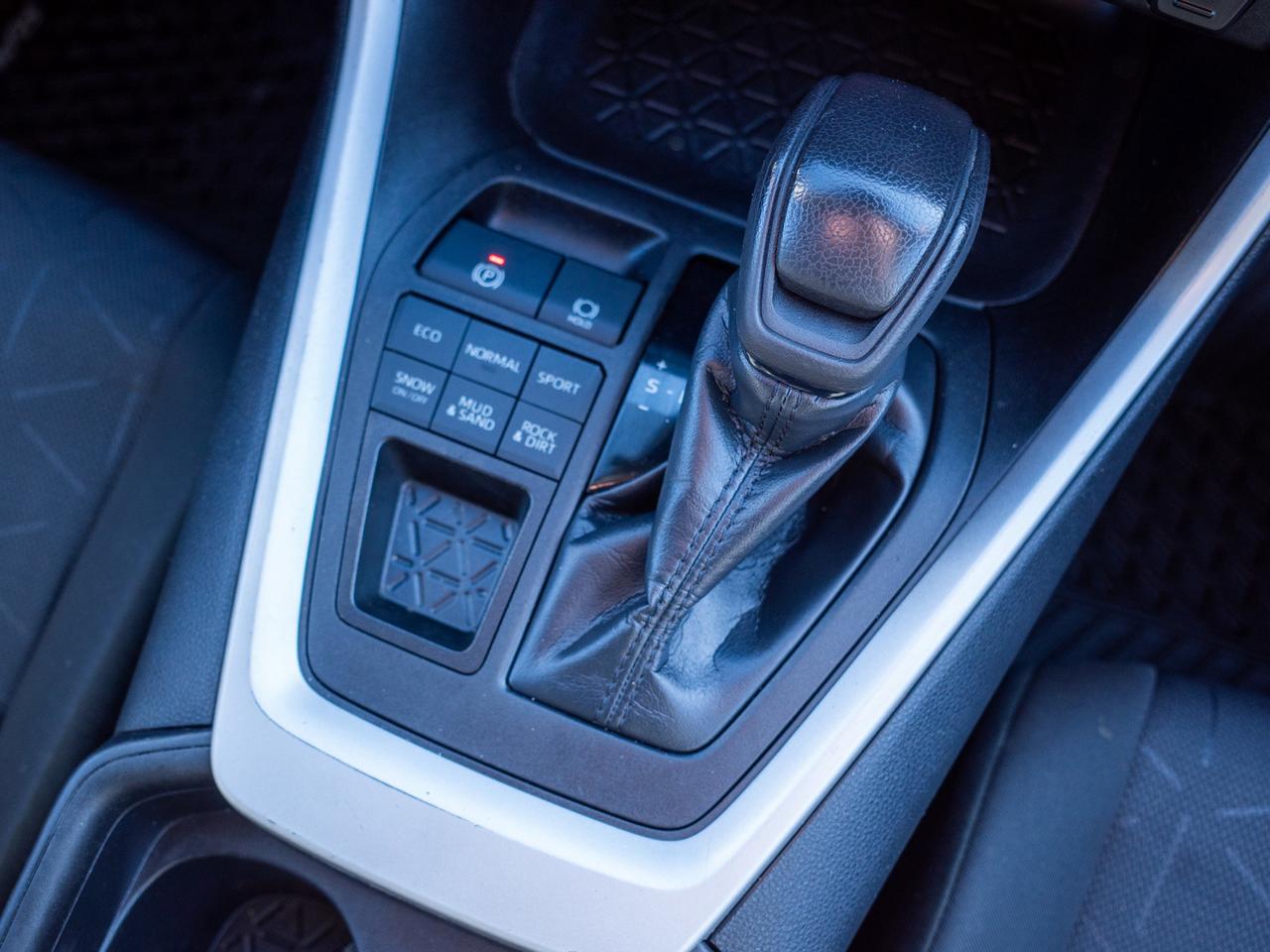 2021 Toyota RAV4 XLE - Power Liftgate   Adaptive Cruise Control Photo