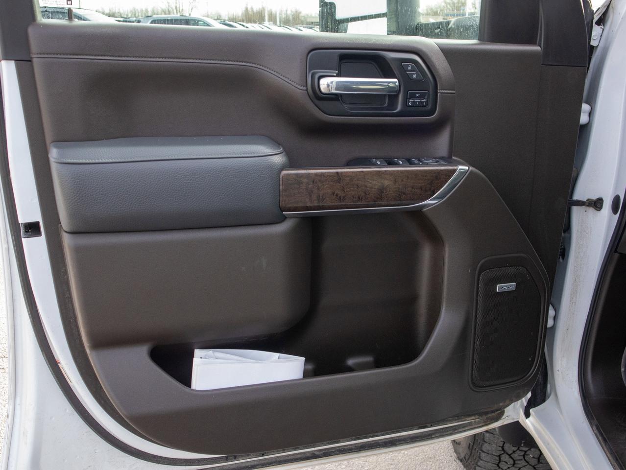 2023 GMC SIERRA 2500HD Denali - Heated Rear Seats   Parking Aid Photo