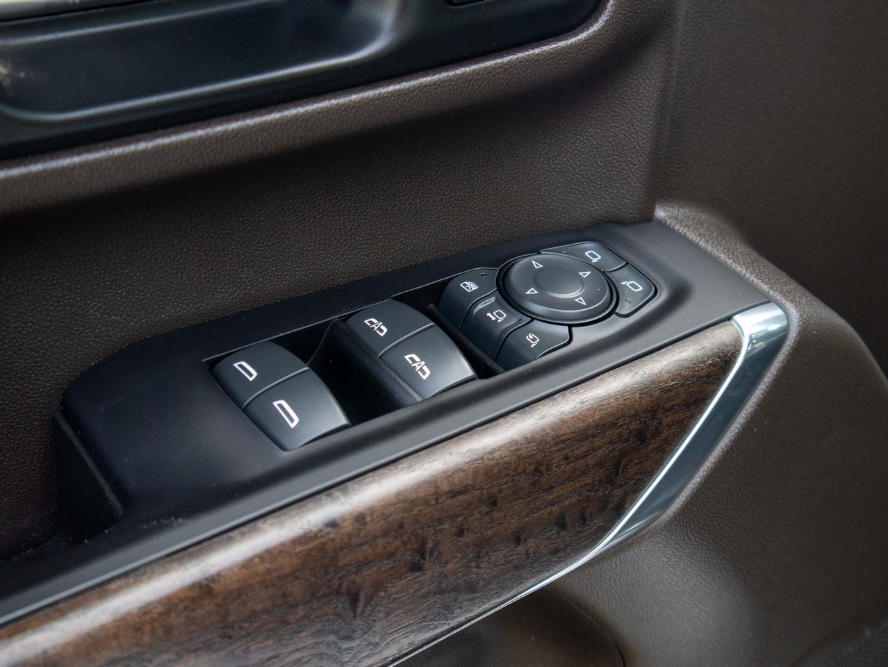 2023 GMC SIERRA 2500HD Denali - Heated Rear Seats   Parking Aid Photo