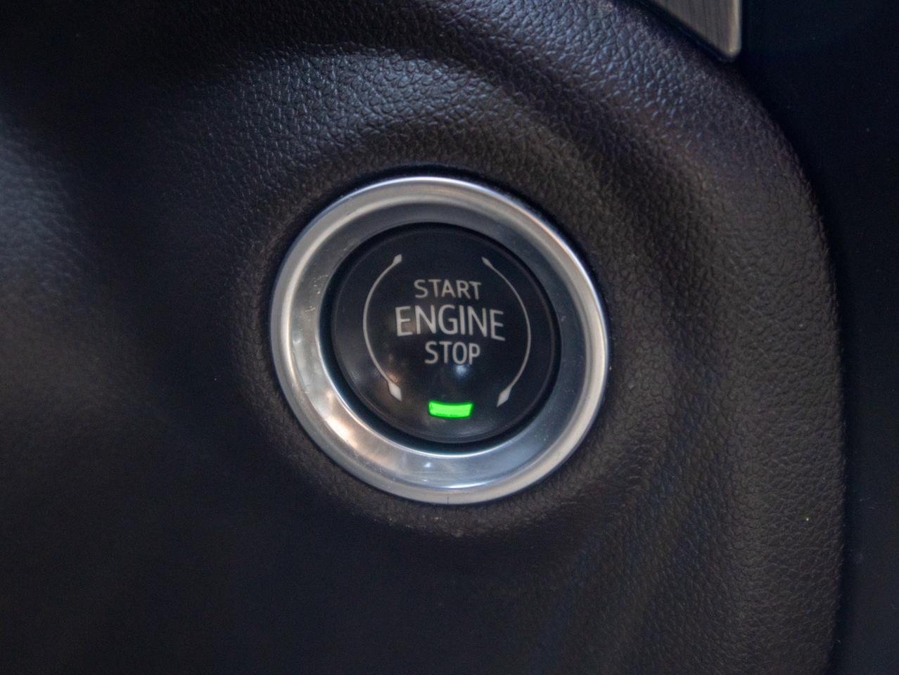2023 GMC SIERRA 2500HD Denali - Heated Rear Seats   Parking Aid Photo