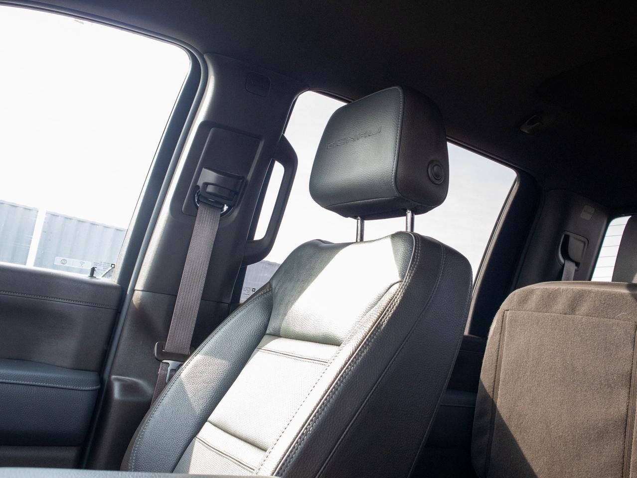 2023 GMC SIERRA 2500HD Denali - Heated Rear Seats   Parking Aid Photo