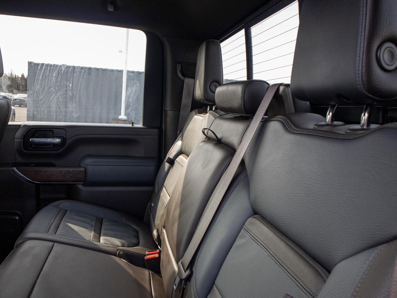 2023 GMC SIERRA 2500HD Denali - Heated Rear Seats   Parking Aid Photo