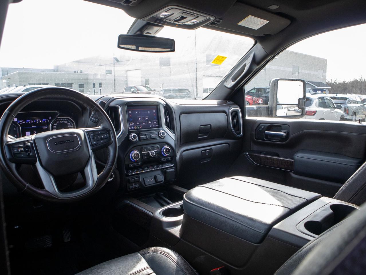 2023 GMC SIERRA 2500HD Denali - Heated Rear Seats   Parking Aid Photo