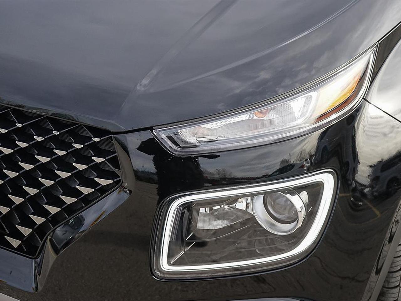 2025 Hyundai Venue Ultimate IVT w-Black Interior Photo