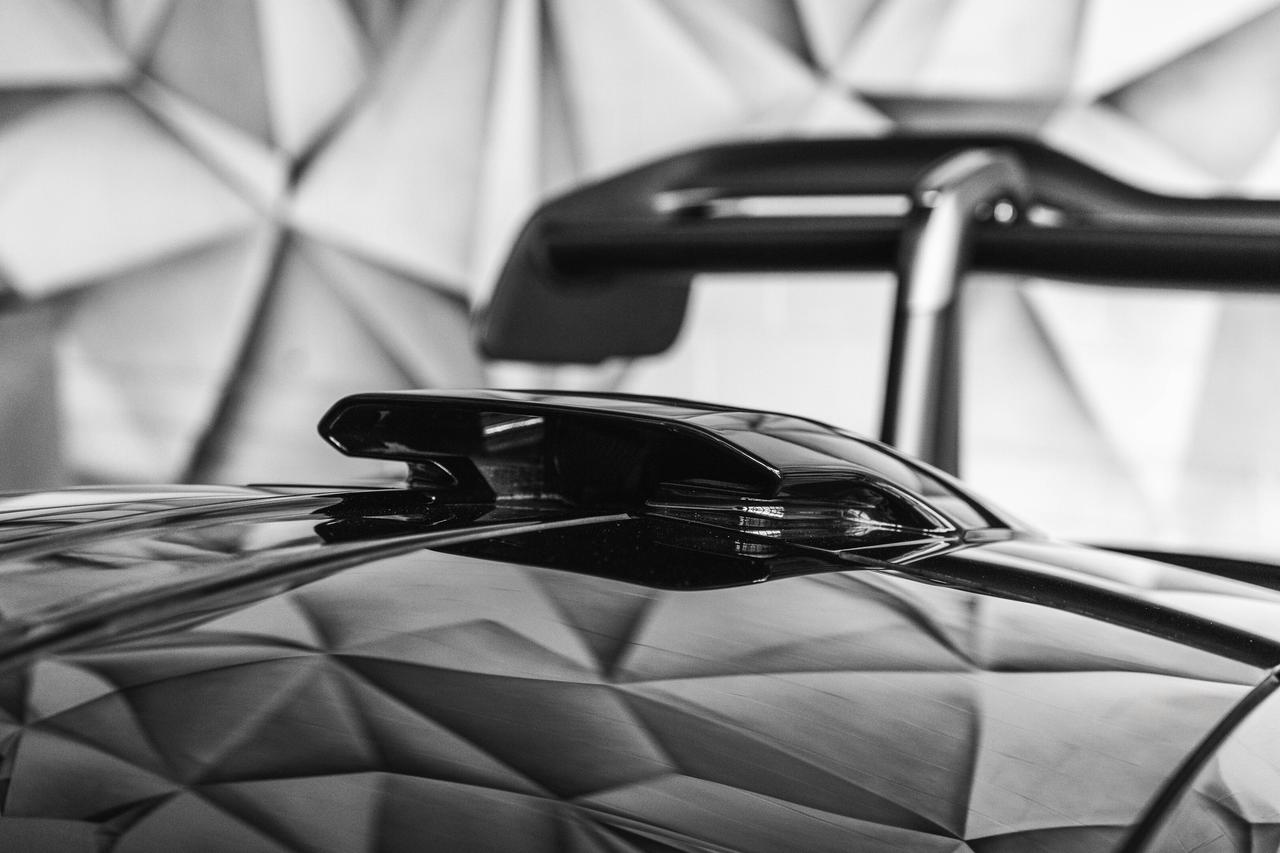 2019 McLaren SENNA 1,250,000 PRICED IN USD Photo