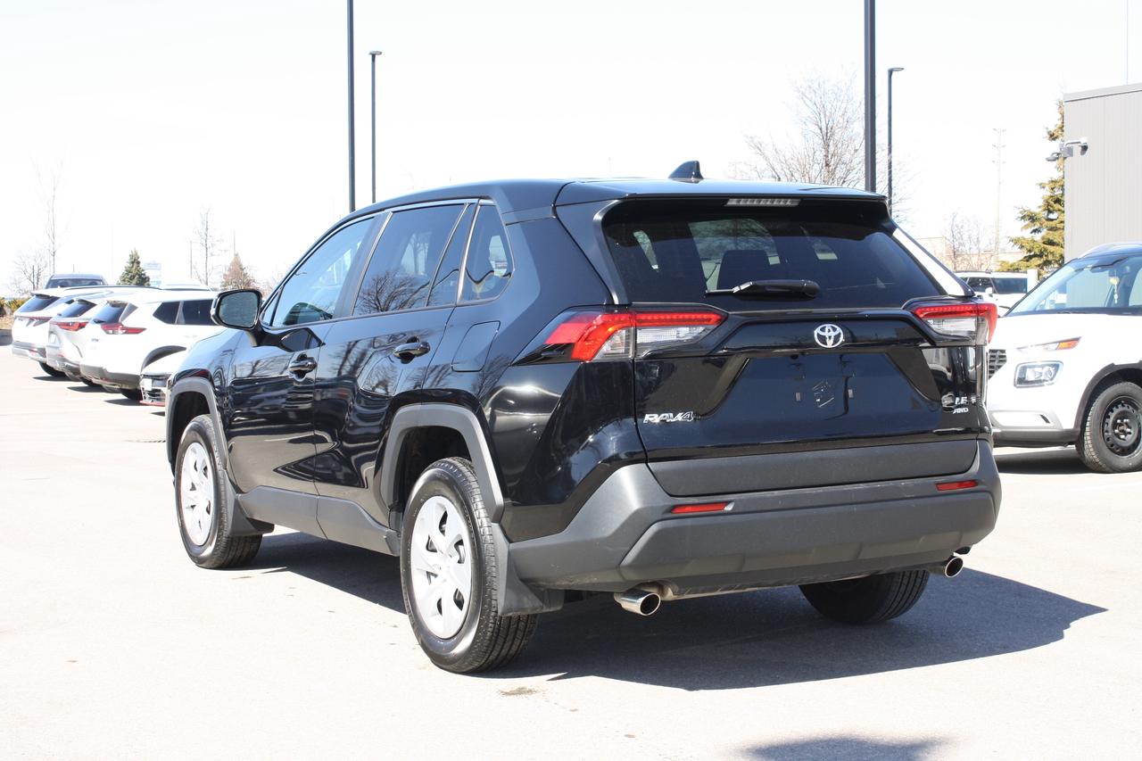 2025 Toyota RAV4 LE AWD Photo