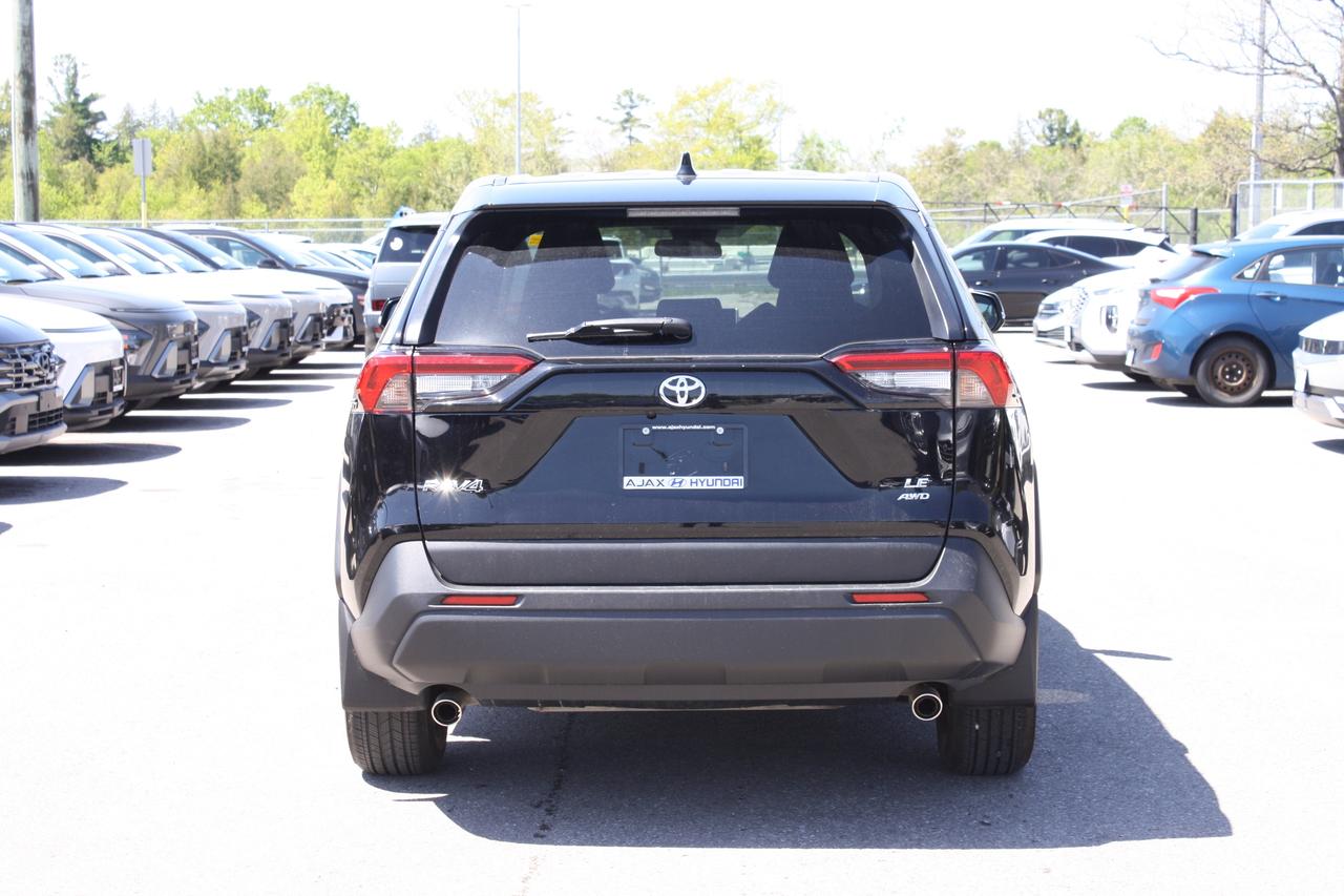 2025 Toyota RAV4 LE AWD Photo