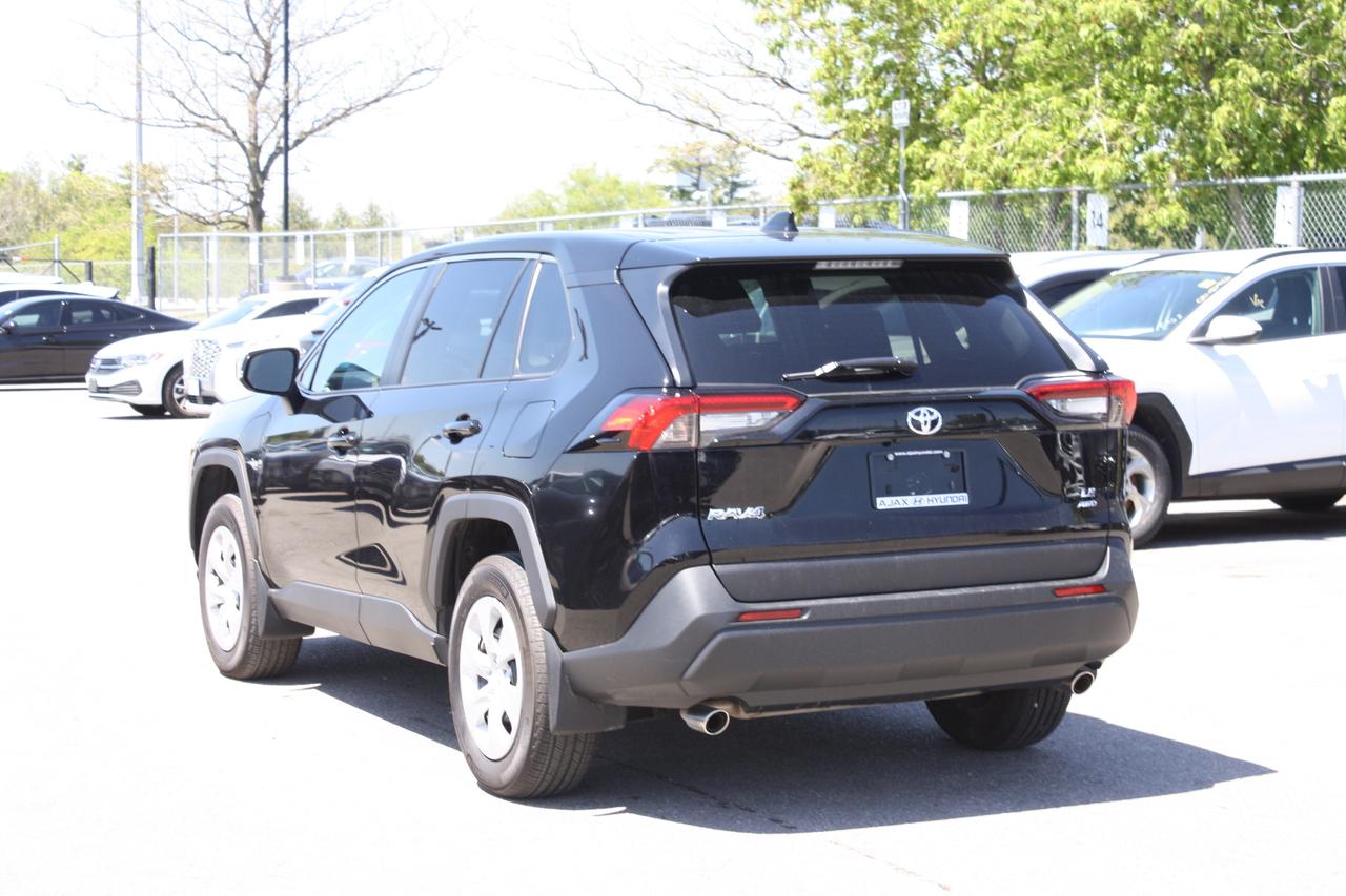 2025 Toyota RAV4 LE AWD Photo