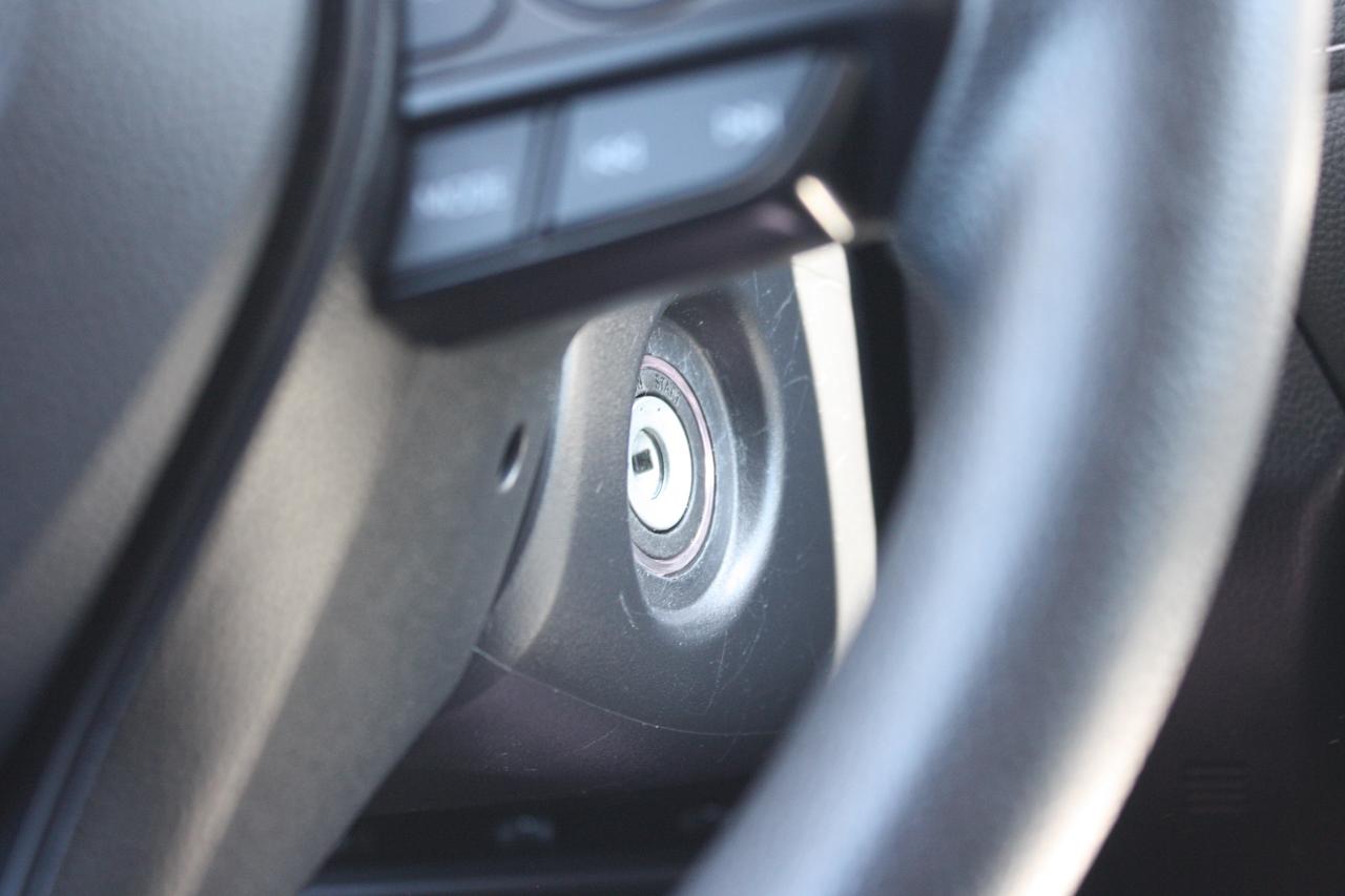 2025 Toyota RAV4 LE AWD Photo