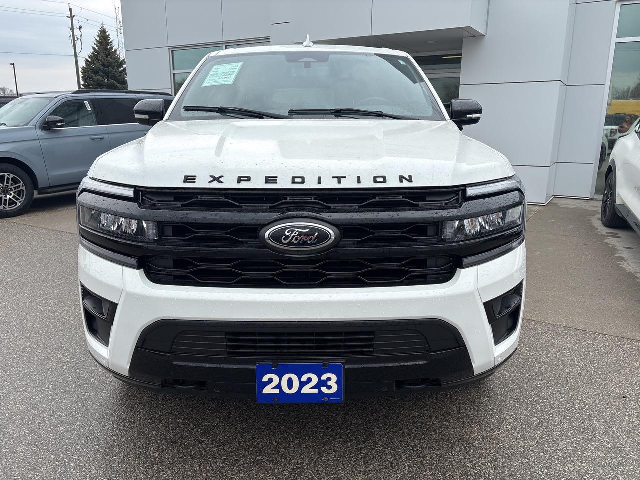 2023 Ford Expedition Limited MAX Photo