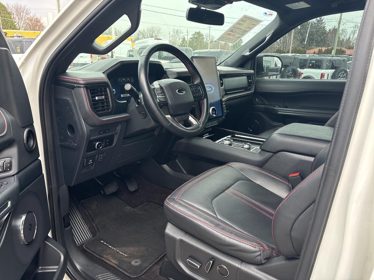 2023 Ford Expedition Limited MAX Photo