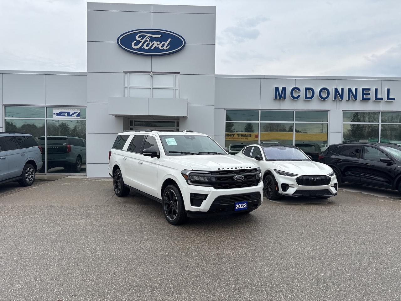 2023 Ford Expedition Limited MAX Photo