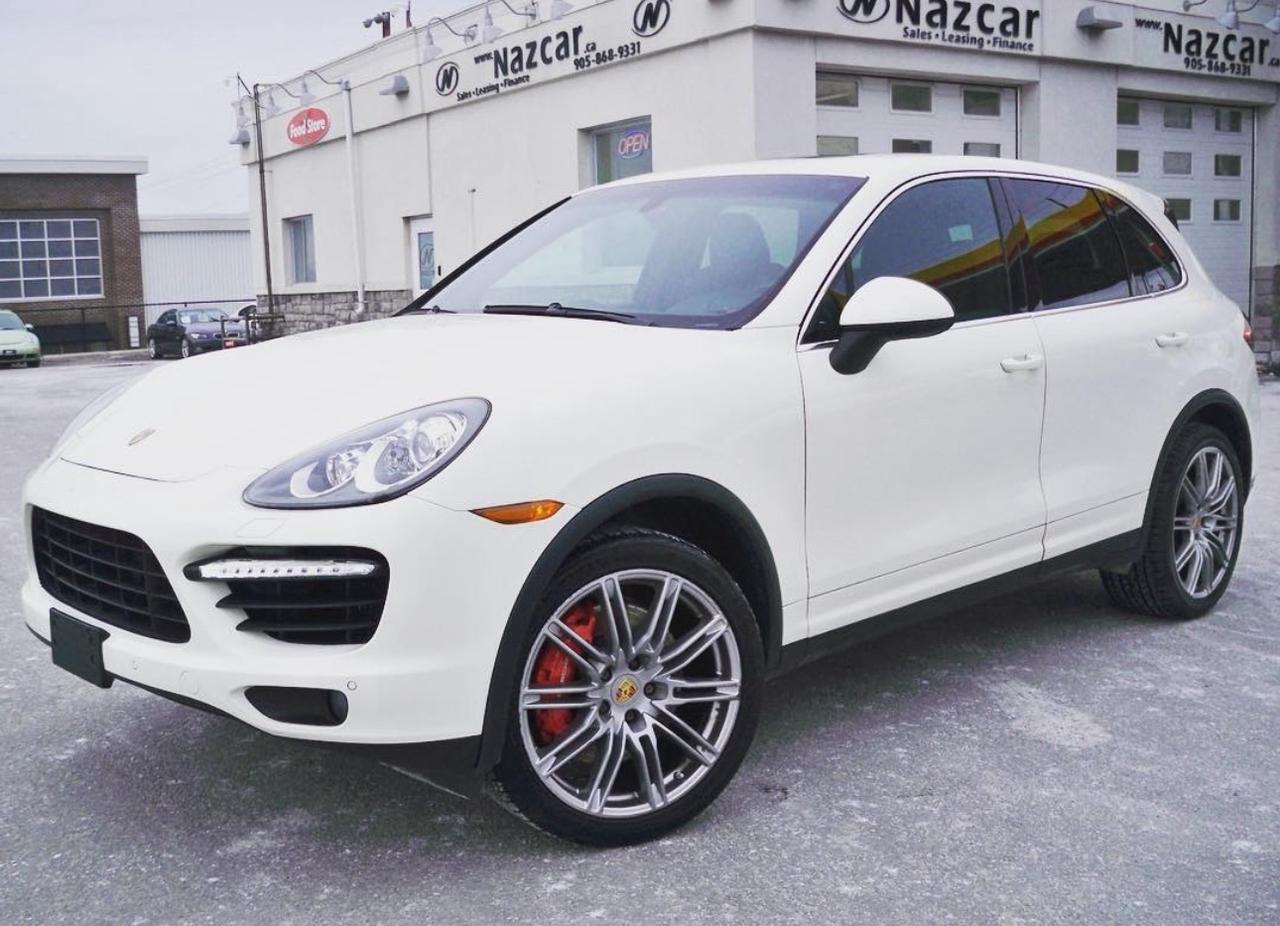 2013 Porsche Cayenne DIESEL / NAVIGATION / SUNROOF / FULL SERVICE Photo0