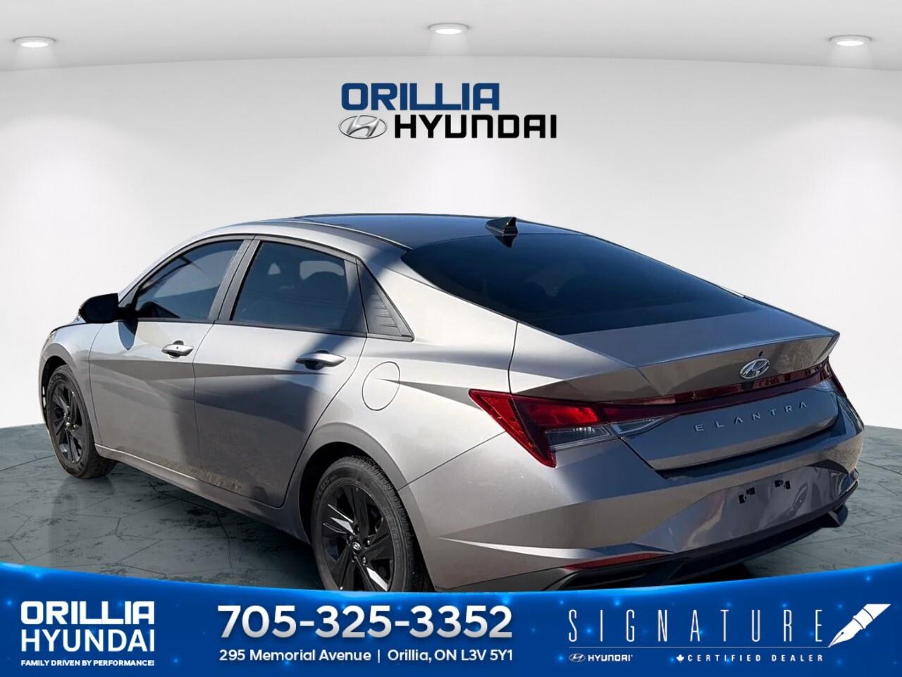 2023 Hyundai Elantra Preferred IVT w/Tech Pkg Photo2