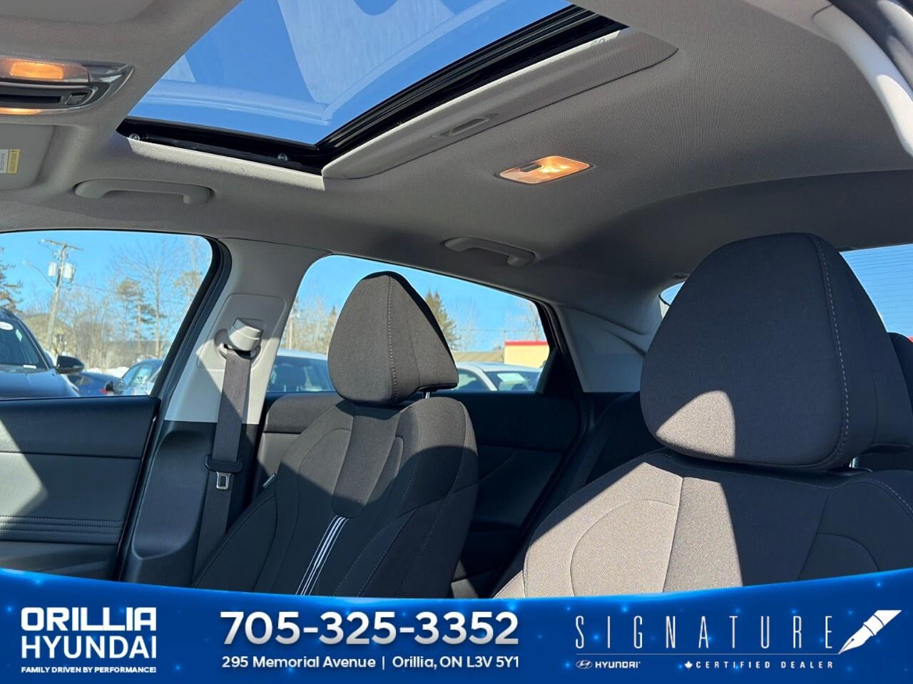 2023 Hyundai Elantra Preferred IVT w/Tech Pkg Photo