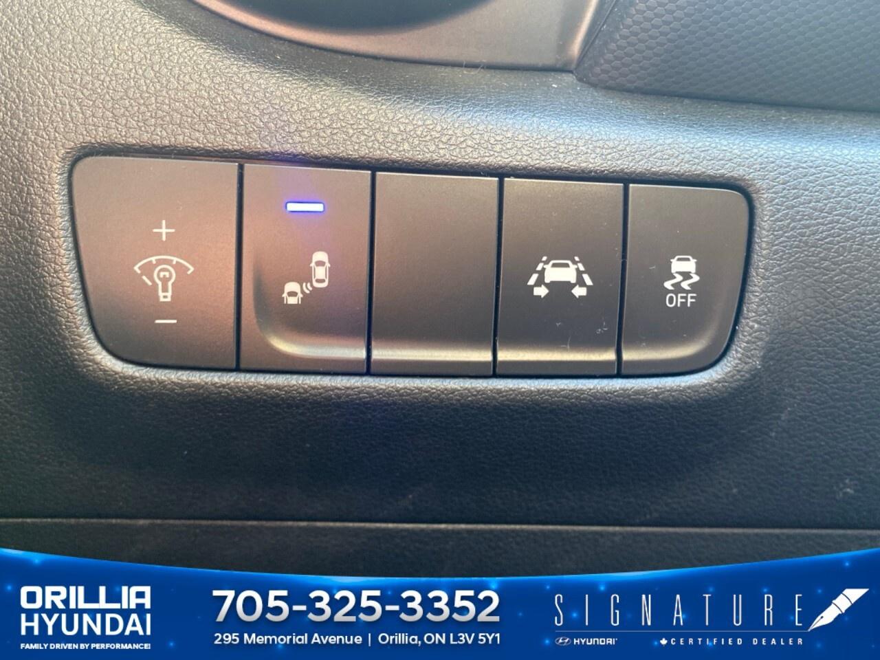 2020 Hyundai KONA 2.0L Luxury AWD Photo