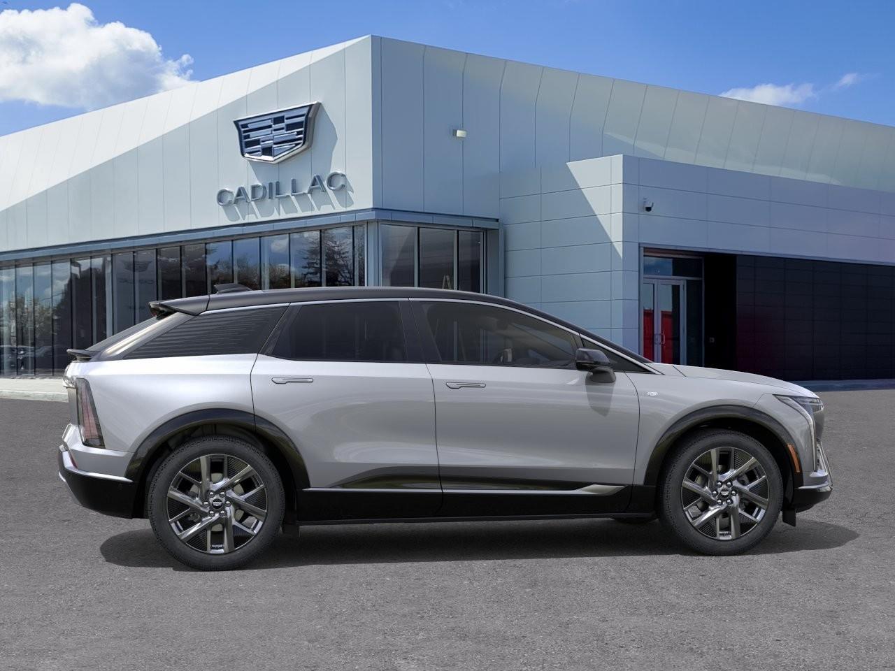 2026 Cadillac OPTIQ Luxury 4dr Photo4