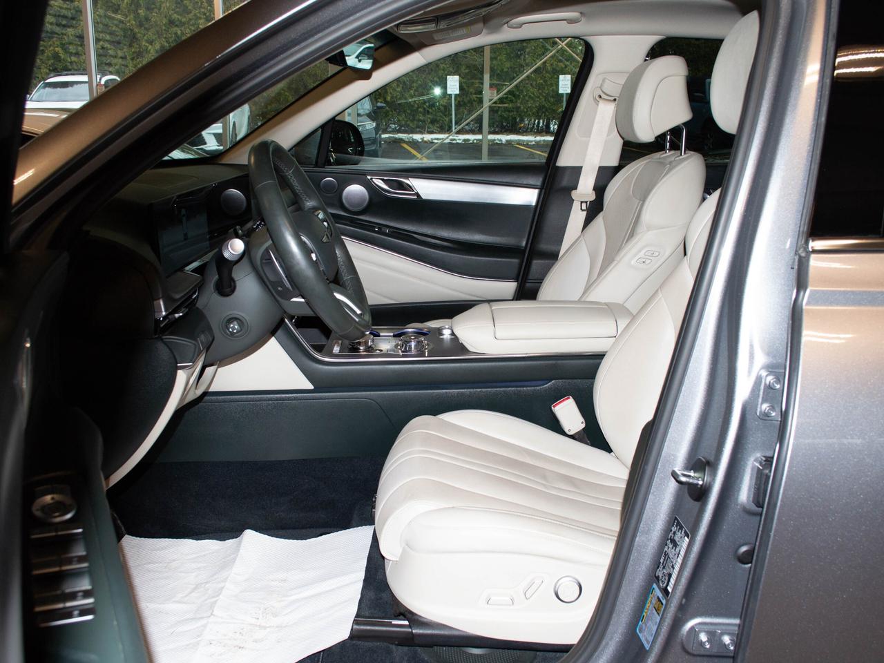 2025 Genesis GV80 2.5T Advanced w/Tech Pkg 5P Photo