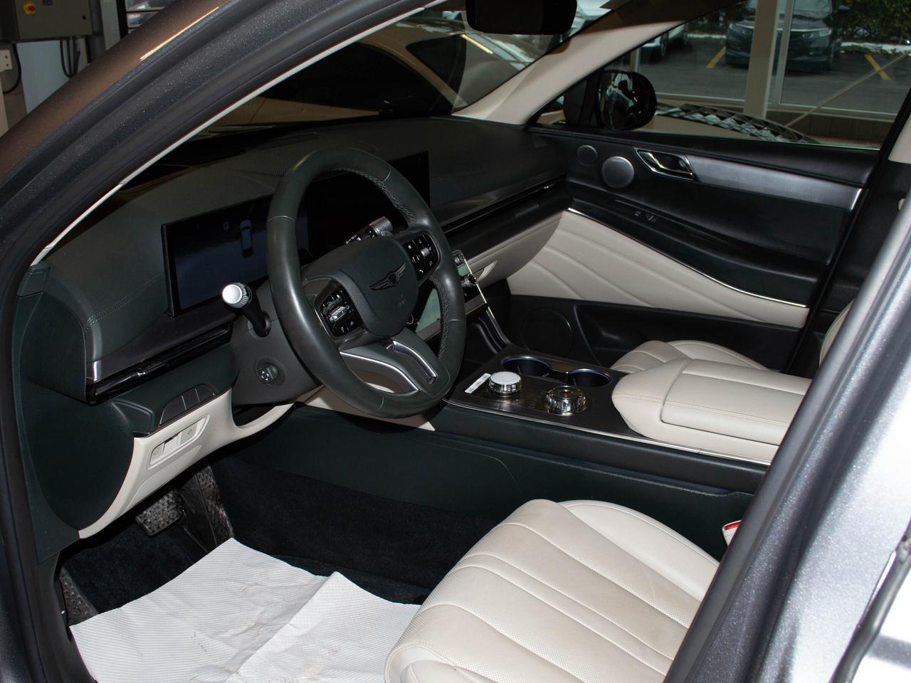 2025 Genesis GV80 2.5T Advanced w/Tech Pkg 5P Photo