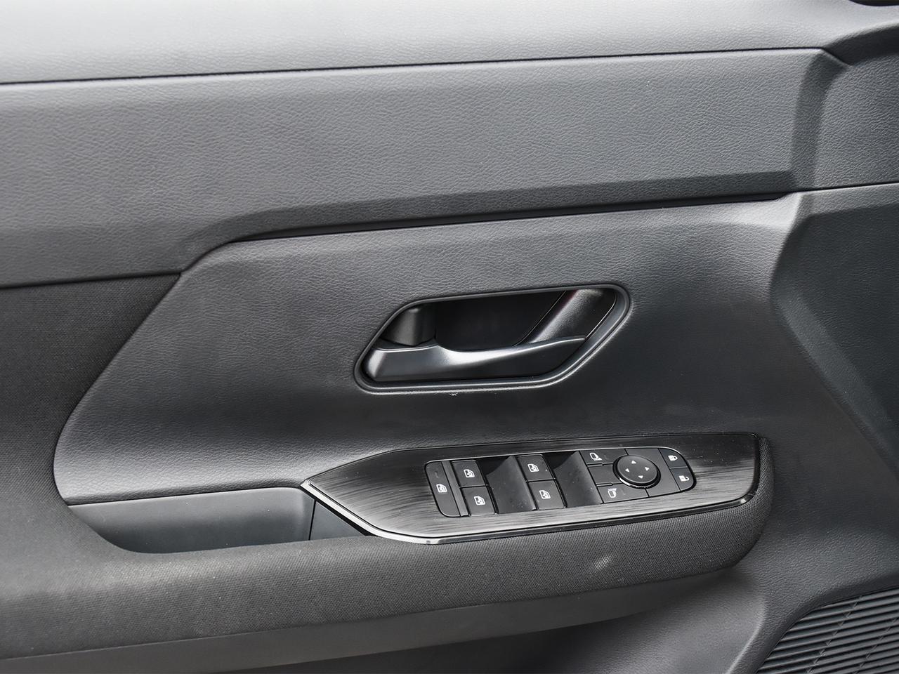 2025 Nissan Kicks S  - Certified - Heated Seats Photo