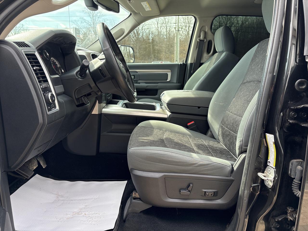 2018 RAM 2500 SLT Photo