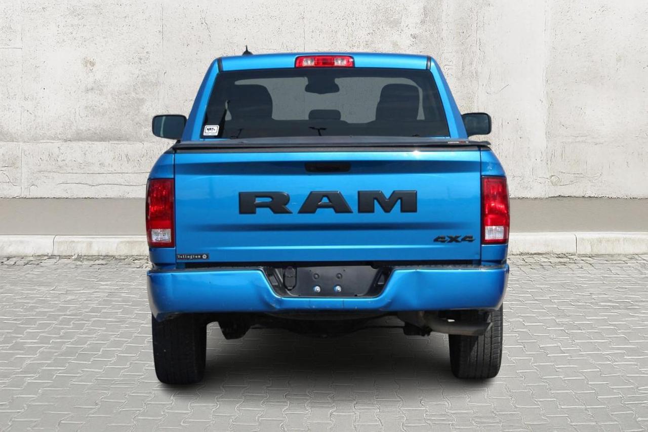 2021 RAM 1500 Classic Classic Tradesman Crew Cab 4x4  BedCover SiriusXM Photo4