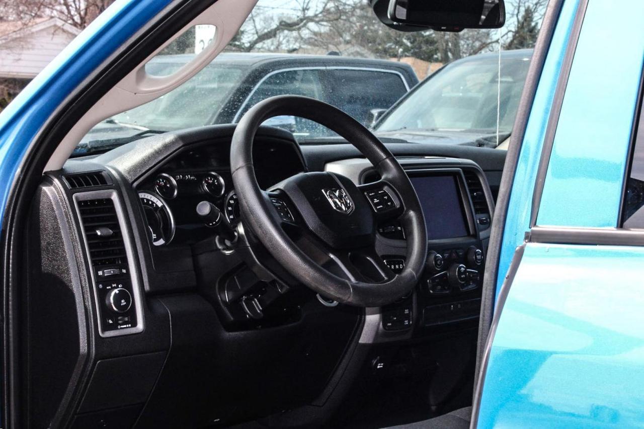 2021 RAM 1500 Classic Classic Tradesman Crew Cab 4x4  BedCover SiriusXM Photo