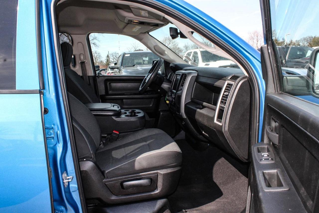 2021 RAM 1500 Classic Classic Tradesman Crew Cab 4x4  BedCover SiriusXM Photo