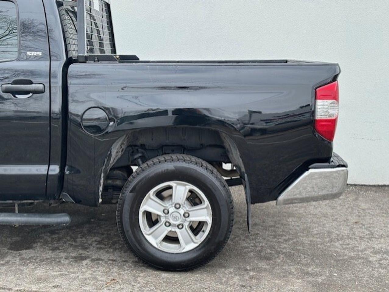 2021 Toyota Tundra 4x4 Crewmax SR5 **CAMERA-BLUETOOTH-ALLOYS-FINANCE* Photo