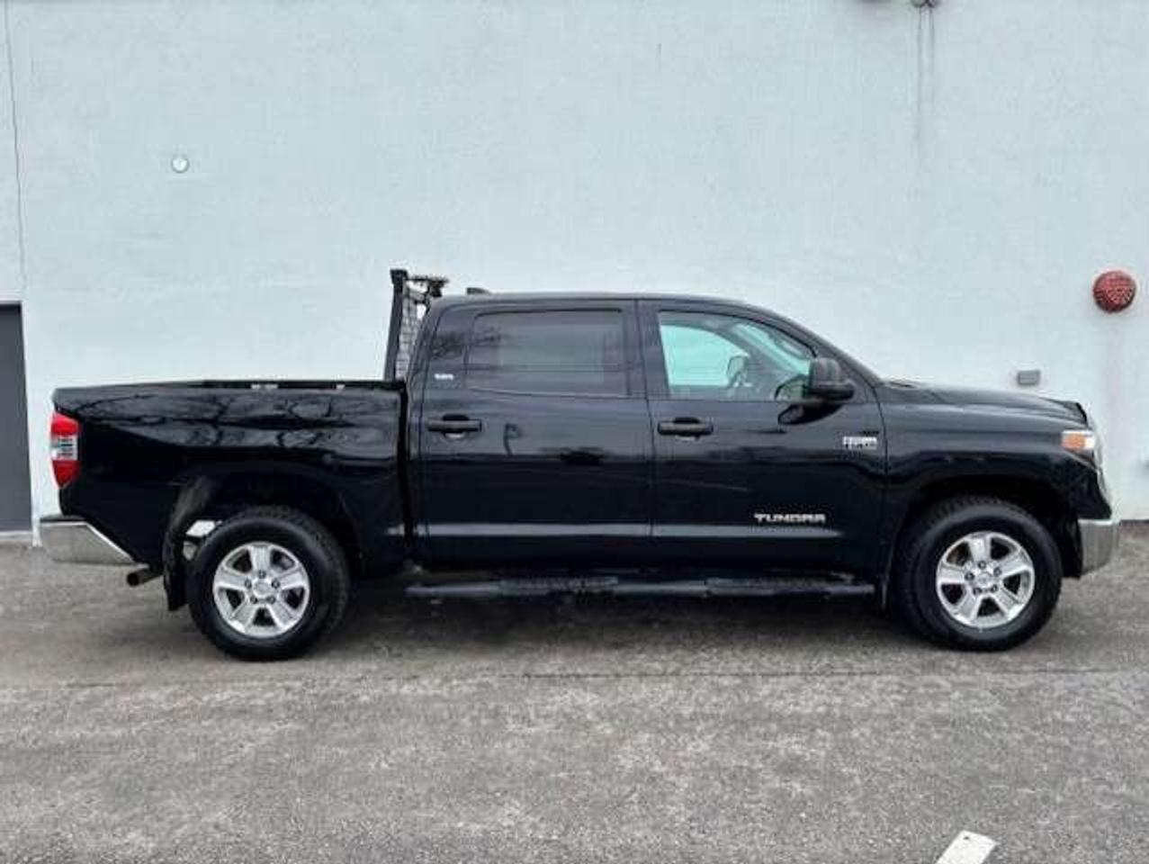 2021 Toyota Tundra 4x4 Crewmax SR5 **CAMERA-BLUETOOTH-ALLOYS-FINANCE* Photo