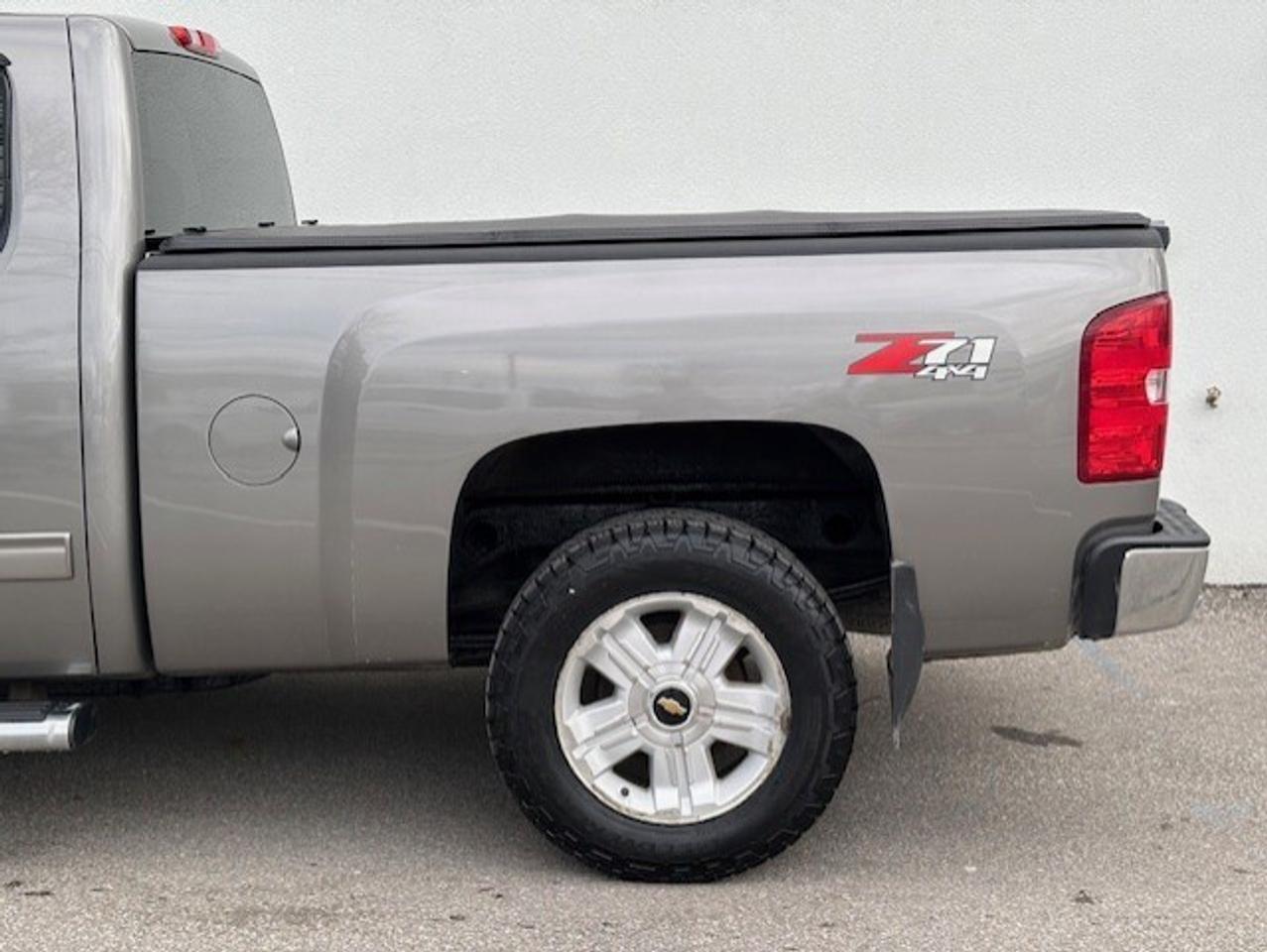 2013 Chevrolet Silverado 1500 LT 4WD Z71 EXTENDED CAB 1 OWNER-TONNEAU-CERTIFIED Photo2