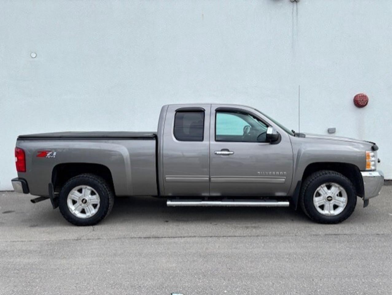 2013 Chevrolet Silverado 1500 LT 4WD Z71 EXTENDED CAB 1 OWNER-TONNEAU-CERTIFIED Photo
