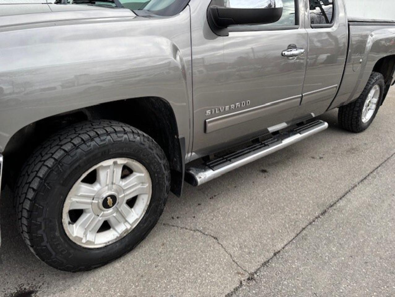 2013 Chevrolet Silverado 1500 LT 4WD Z71 EXTENDED CAB 1 OWNER-TONNEAU-CERTIFIED Photo