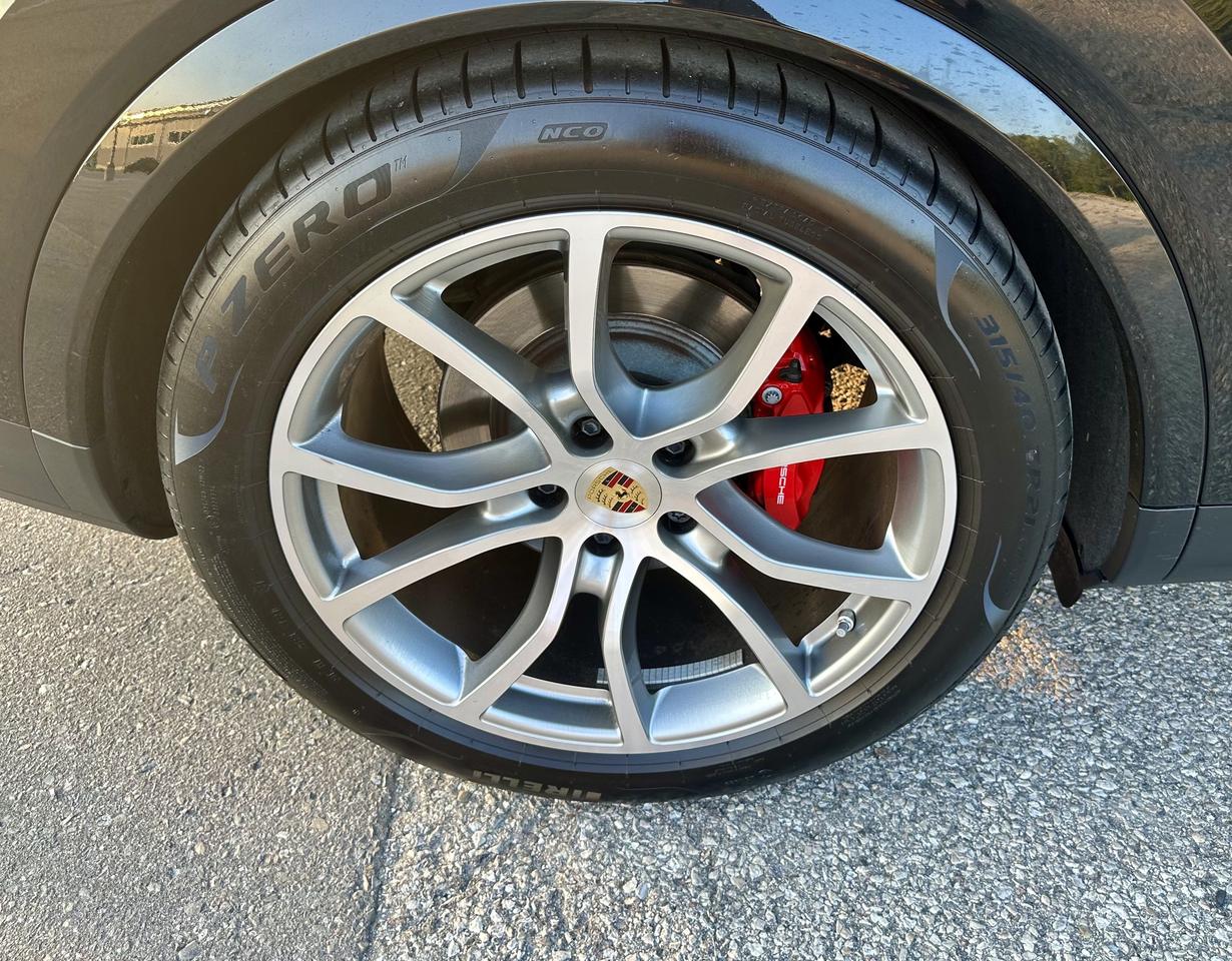 2024 Porsche Cayenne S COUPE PREM PLUS CHRONO AIR SUSP CPO WARRANTY FIN Photo