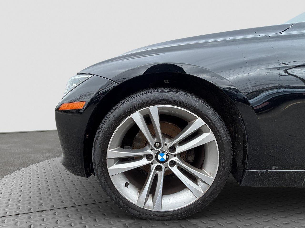 2015 BMW 3 Series 320i xDrive Photo