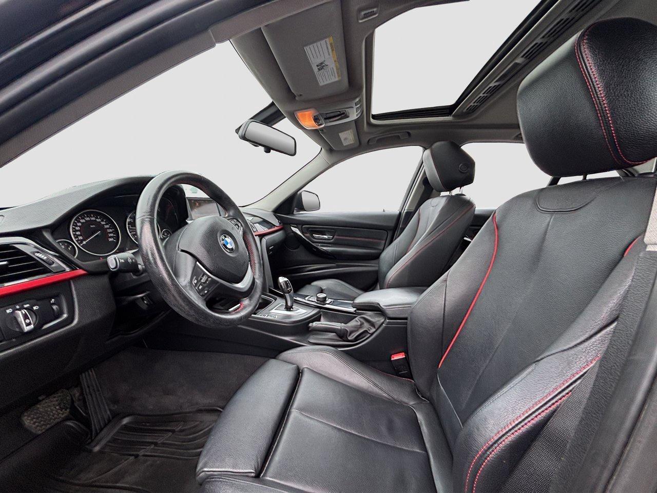 2015 BMW 3 Series 320i xDrive Photo