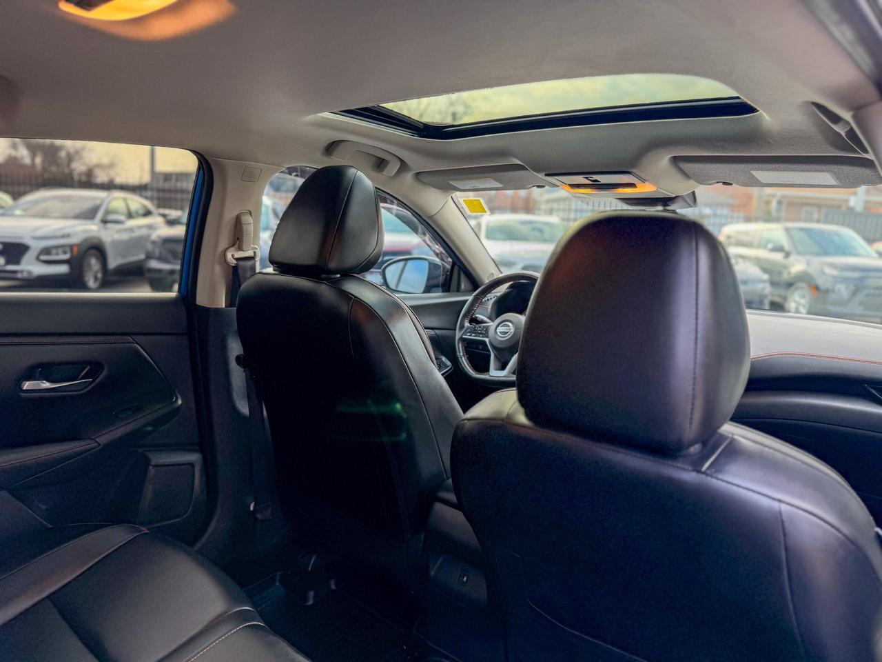 2022 Nissan Sentra SR CVT Photo