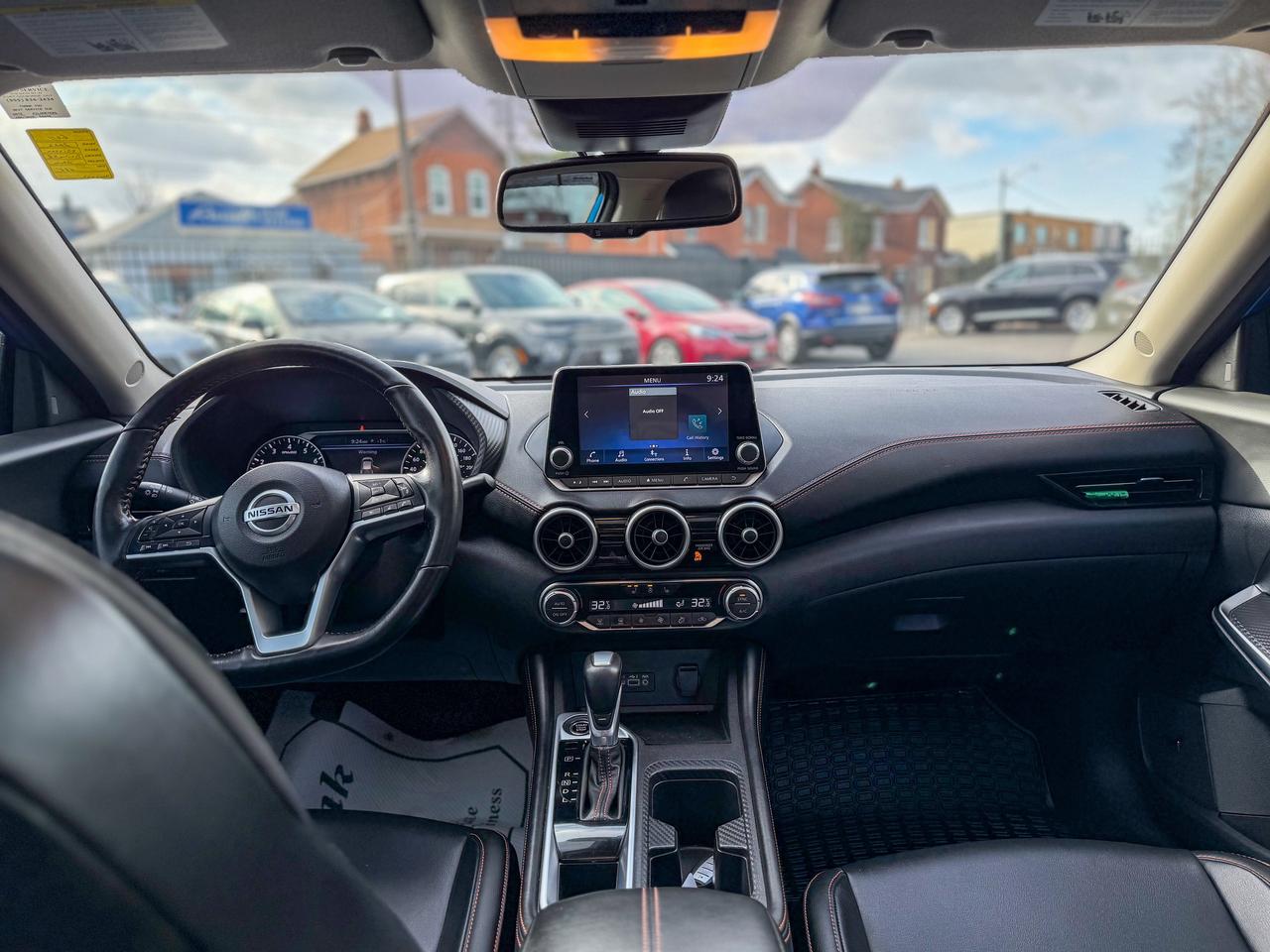 2022 Nissan Sentra SR CVT Photo