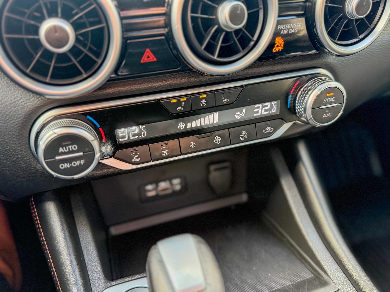 2022 Nissan Sentra SR CVT Photo