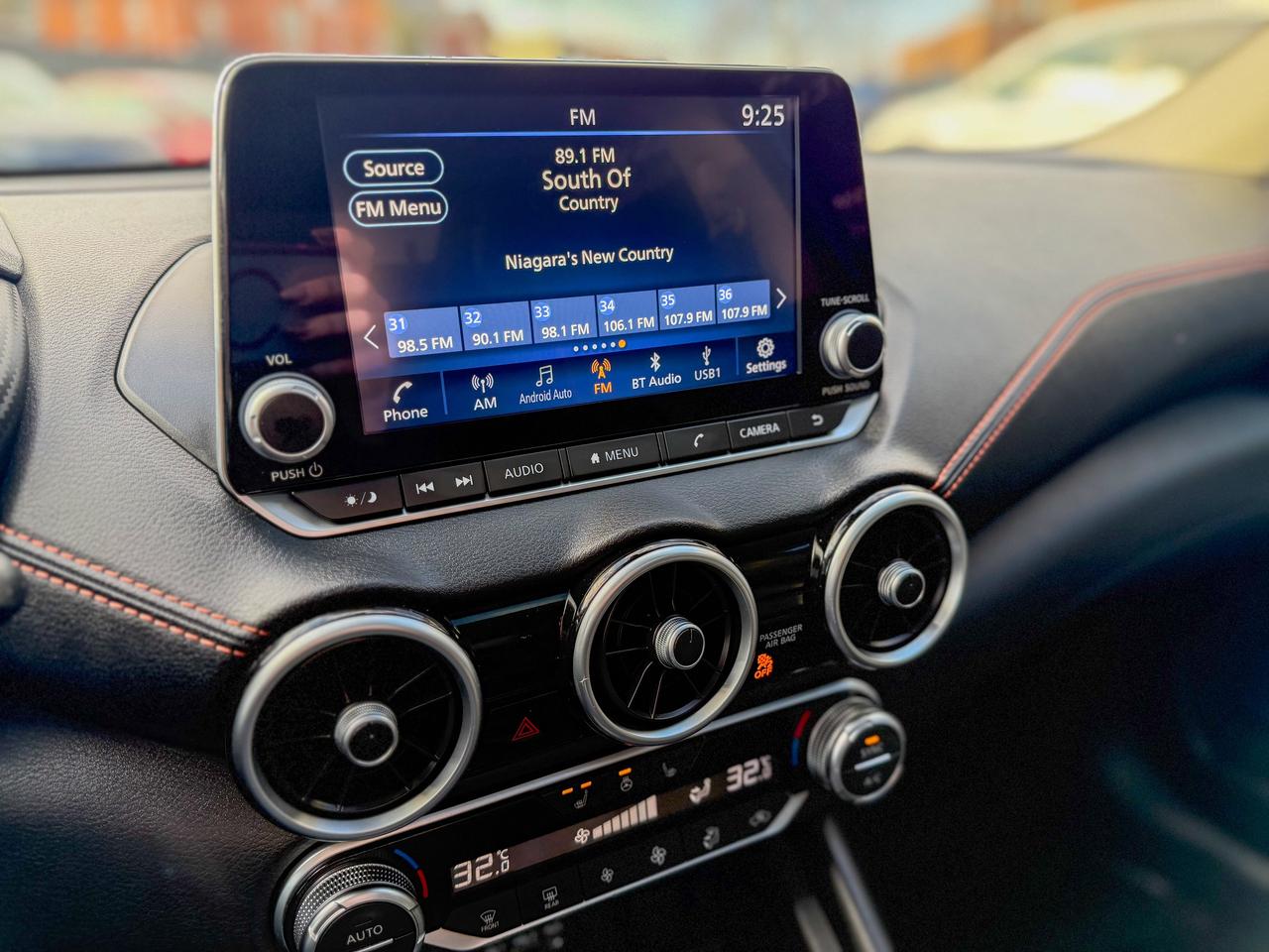 2022 Nissan Sentra SR CVT Photo