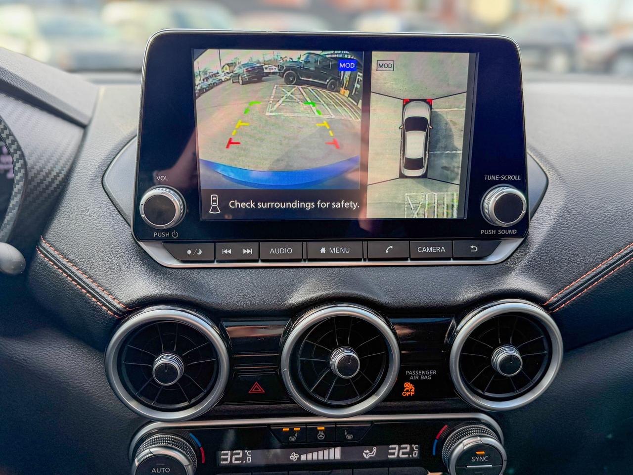 2022 Nissan Sentra SR CVT Photo